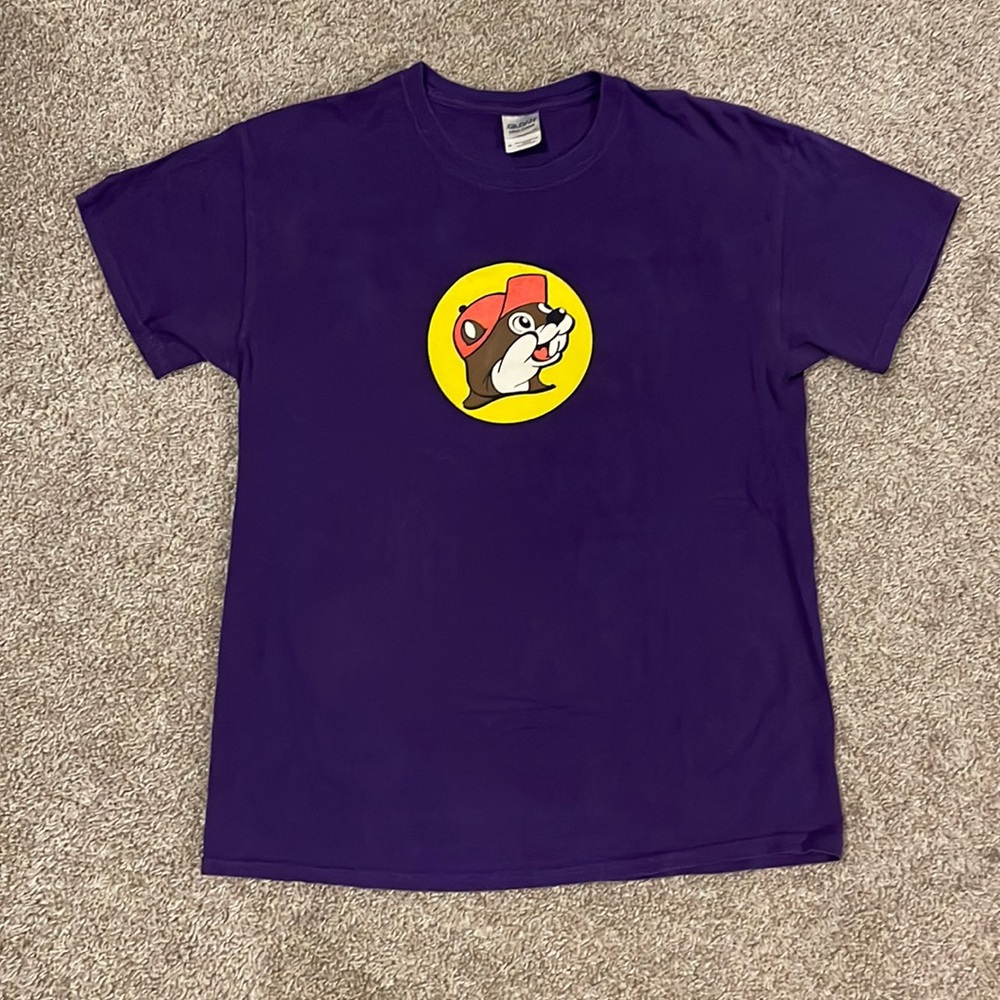 PURPLE BUC-EE’S TEE (USED)